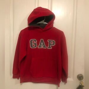 Youth Gap red sweater/hoodie